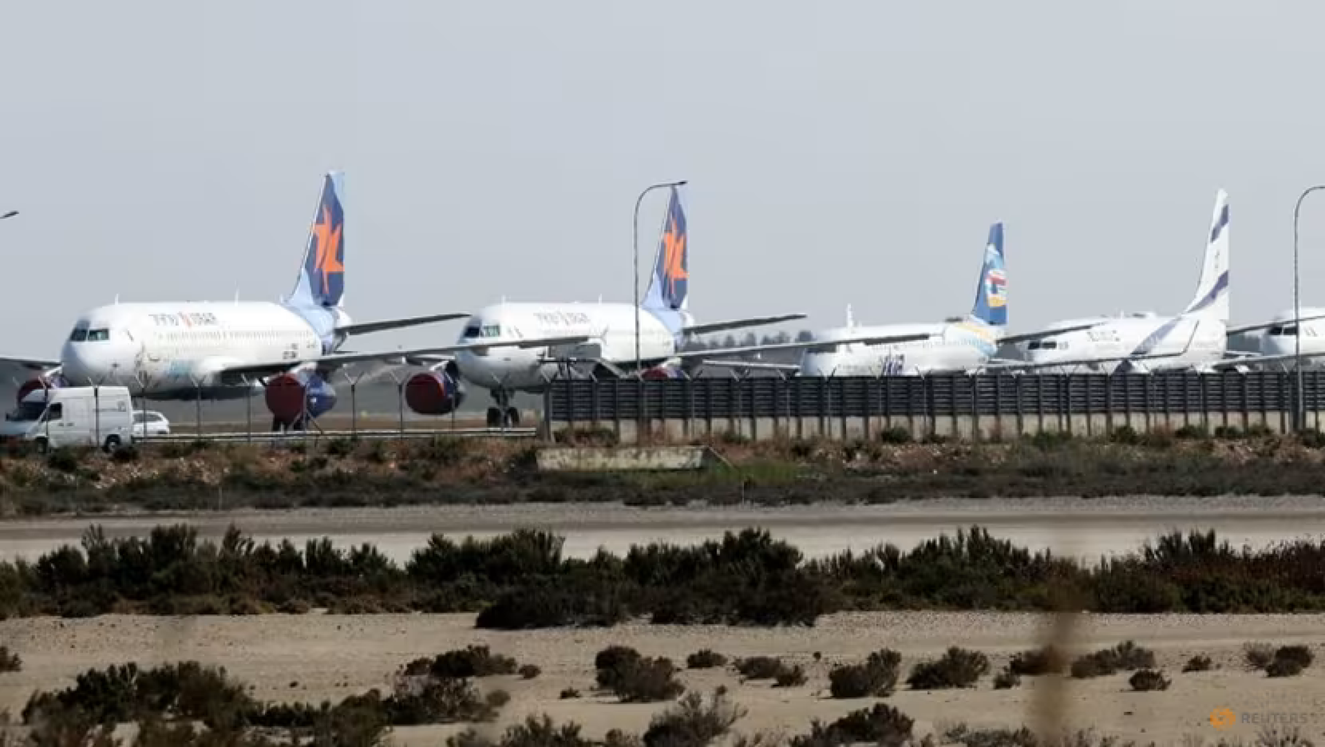 Mass Flight Disruptions and Reduced Capacity Across Key Hubs